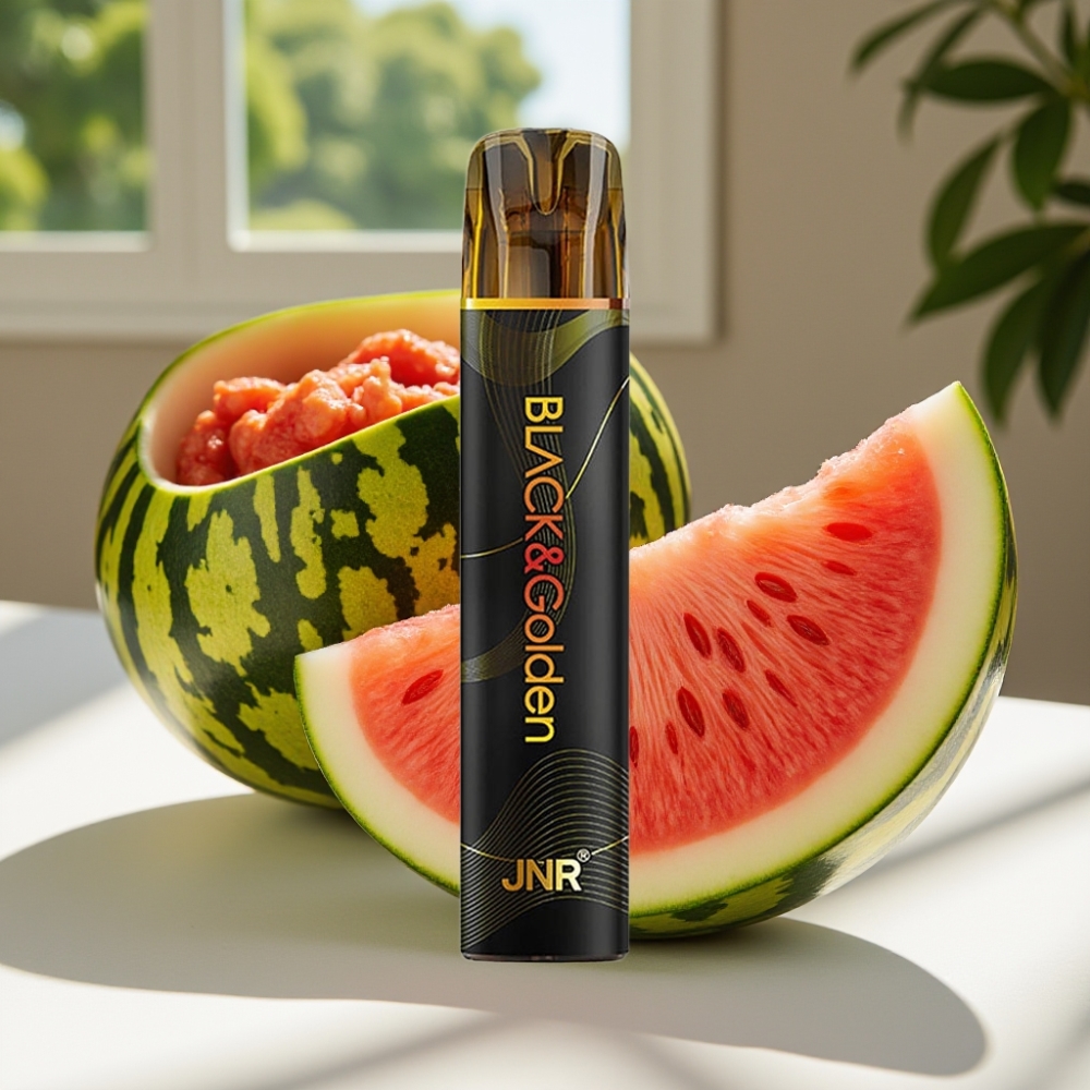 JNR Black&Golden 800 Puffs 2ml Disposable Vape Watermelon Bubble Gum